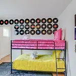 Howdy House New And Trendy With Rooftop Deck